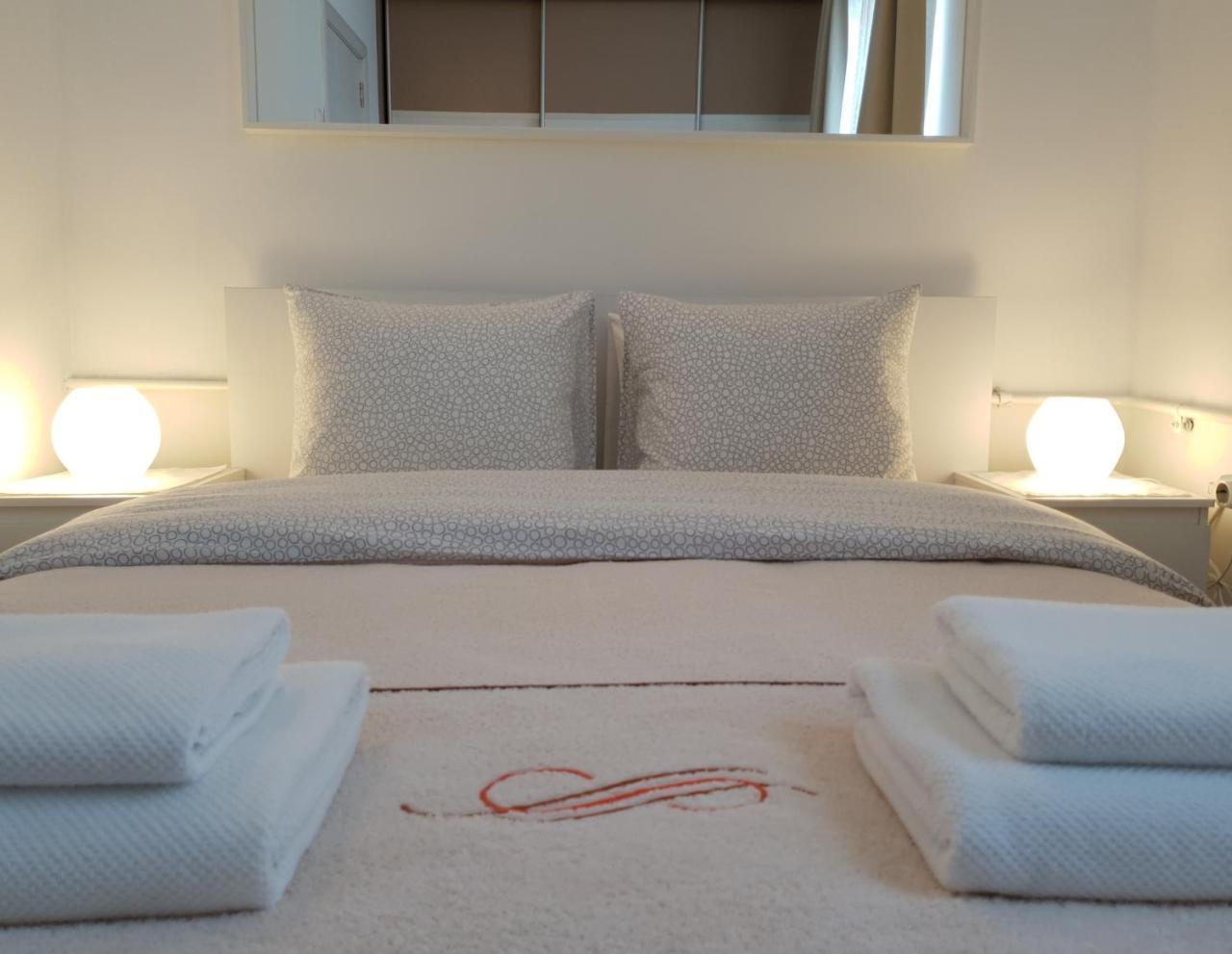 Apartment New Belgrade Home ภายนอก รูปภาพ