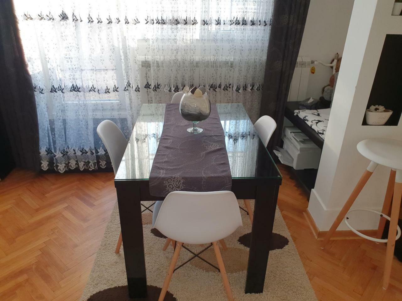 Apartment New Belgrade Home ภายนอก รูปภาพ