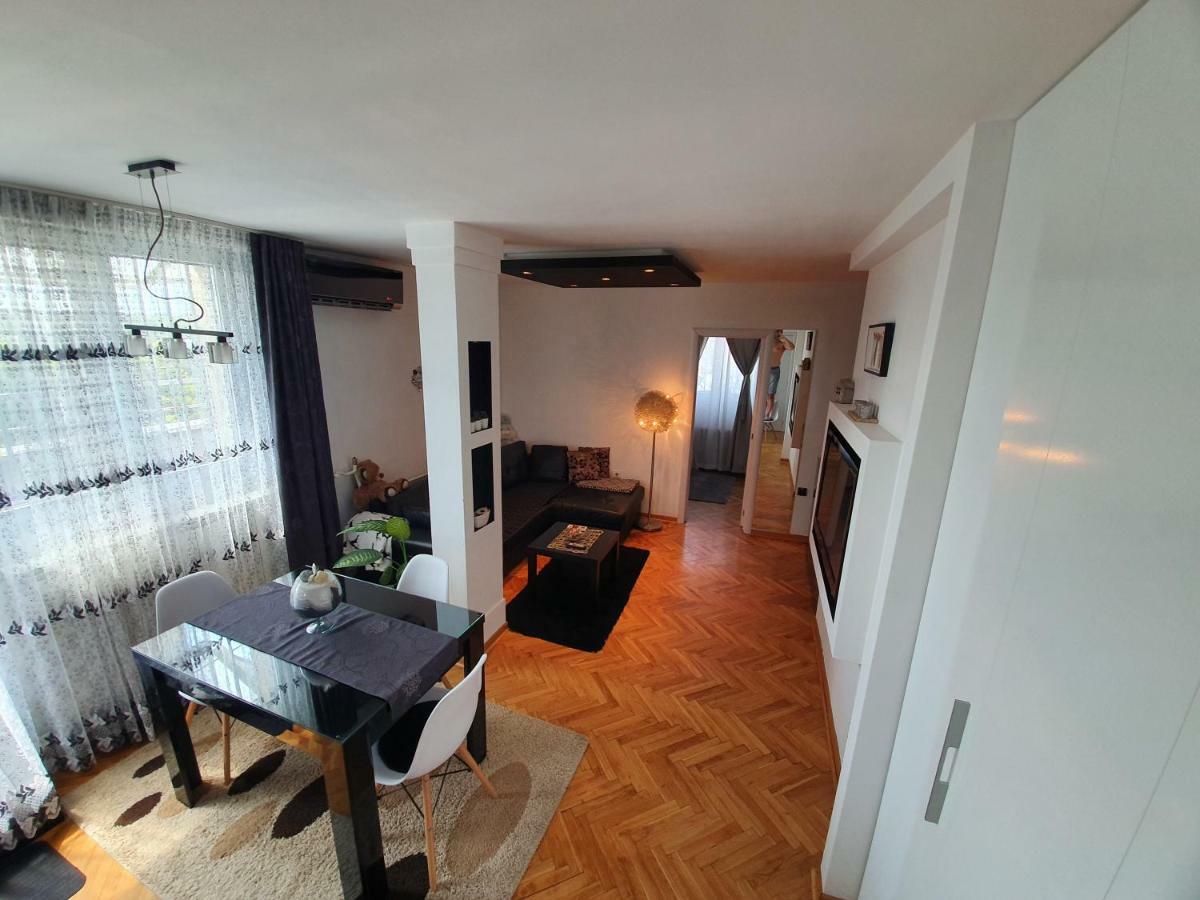Apartment New Belgrade Home ภายนอก รูปภาพ