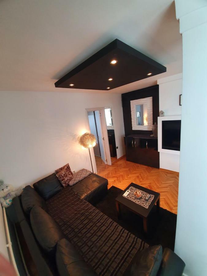 Apartment New Belgrade Home ภายนอก รูปภาพ